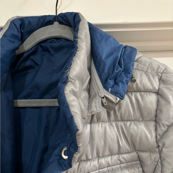 Zella Large Reversible Puffer Coat blue and silver - Picture 8 of 8